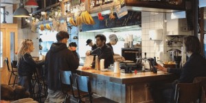 Beitragsbild des Blogbeitrags Wo man im ersten Bezirk günstig Essen gehen kann