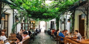 Beitragsbild des Blogbeitrags Verborgene Orte zur Stadtflucht in Wien 