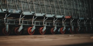 Beitragsbild des Blogbeitrags Unser Senf: Das Griensteidl – Vom Regen in die Traufenabteilung