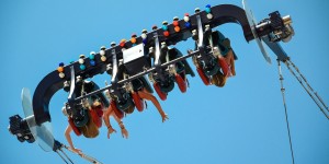 Beitragsbild des Blogbeitrags Neue Attraktionen: Der Wiener Prater lockt mit Horrorclowns und Doppelloopings