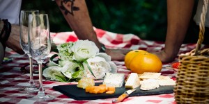 Beitragsbild des Blogbeitrags Picknickkörbe zum Mitnehmen in Wien
