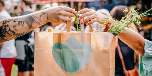 Beitragsbild des Blogbeitrags Einfach Lebensmittel retten: mit der „Too Good To Go“-App