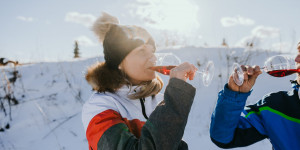 Beitragsbild des Blogbeitrags Entspannungsurlaub: Erlebe einen kulinarischen Weinwinter im Schilcherland 