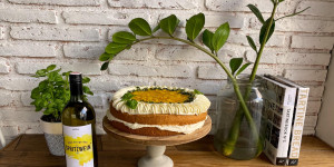 Beitragsbild des Blogbeitrags Endlich ist sie da: die 1000things Spritzwein-Torte!