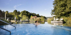 Beitragsbild des Blogbeitrags Gewinne 2 Übernachtungen für 2 Personen im Quellenhotel Heiltherme Bad Waltersdorf