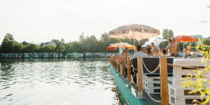 Beitragsbild des Blogbeitrags Die schönsten Lokale am Wasser in Österreich