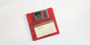 Beitragsbild des Blogbeitrags 9 Dinge, die ihr kennt, wenn ihr in den 90ern einen Computer zu Hause hattet