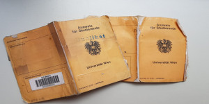 Beitragsbild des Blogbeitrags 10 Dinge, die du kennst, wenn du an der Uni Wien studierst