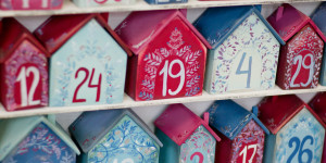 Beitragsbild des Blogbeitrags Entspannende Adventkalender gegen Stress 