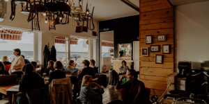 Beitragsbild des Blogbeitrags Die gemütlichsten Lerncafés in Österreich 