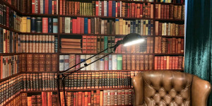 Beitragsbild des Blogbeitrags Wie uns unsere liebsten Buchhandlungen trotz Lockdowns versorgen