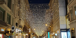 Beitragsbild des Blogbeitrags Unsere liebsten Weihnachtsbeleuchtungen in Wien 