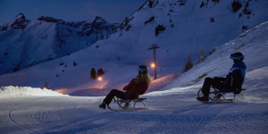 Beitragsbild des Blogbeitrags Die längsten Nachtrodelbahnen Österreichs – Teil 2