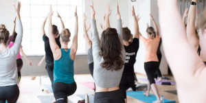Beitragsbild des Blogbeitrags Die besten Yogastudios in Wien 