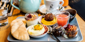 Beitragsbild des Blogbeitrags All-you-can-eat-Brunch in Wien 