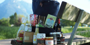 Beitragsbild des Blogbeitrags Gewinne einen vollgepackten Jausenrucksack von INTERSPAR