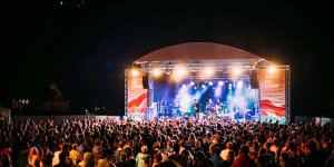 Beitragsbild des Blogbeitrags Coole Musik-Festivals in Österreich, die ihr noch nicht kennt