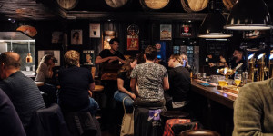 Beitragsbild des Blogbeitrags Die coolsten Pub Quizzes in Wien 