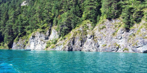 Beitragsbild des Blogbeitrags 10 schöne Wasser-Wanderrouten zu Seen in Kärnten 