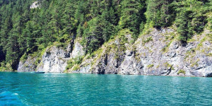 Beitragsbild des Blogbeitrags 10 schöne Wasser-Wanderrouten zu Seen in Kärnten