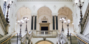 Beitragsbild des Blogbeitrags 10 Dinge, die man zum Unistart in Wien braucht