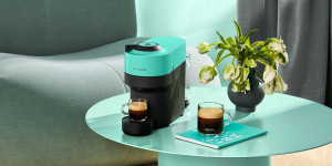 Beitragsbild des Blogbeitrags Gewinne eine VERTUO Pop Kaffeemaschine von Nespresso 