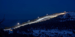 Beitragsbild des Blogbeitrags Die besten Orte zum Nachtskifahren in Österreich 