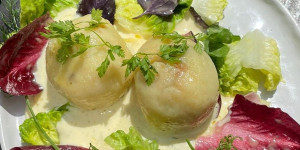 Beitragsbild des Blogbeitrags Rezept für Spargel-Grammelknödel vom Restaurant Wildling