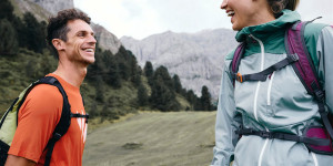Beitragsbild des Blogbeitrags Gewinne ein Wanderoutfit von WITEBLAZE samt Softshelljacke, Funktionsshirt und Shorts