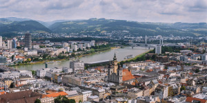 Beitragsbild des Blogbeitrags Gewinne einen Kurztrip nach Linz inkl. zwei Nächte, Frühstück und Anreise mit den ÖBB
