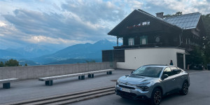Beitragsbild des Blogbeitrags Mit dem Elektroauto quer durch Österreich: So gelingt euer Roadtrip