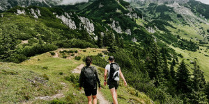 Beitragsbild des Blogbeitrags Bike & hike: Wo ihr in Salzburg wandern und Rad fahren könnt 