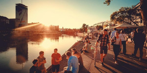 Beitragsbild des Blogbeitrags Spritzer trinken und Sonne genießen in Wien 