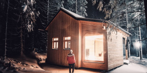 Beitragsbild des Blogbeitrags 7 Hütten in Österreich, die ihr im Winter mieten könnt