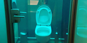 Beitragsbild des Blogbeitrags Die skurrilsten Toiletten Wiens