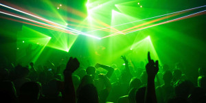 Beitragsbild des Blogbeitrags Newsletter-Gewinnspiel: Gewinne 3×2 Tickets für das Nachtschicht Revival XXL