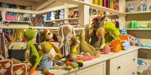 Beitragsbild des Blogbeitrags Wo du in Wien Weihnachtsgeschenke für Kinder bekommst