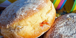 Beitragsbild des Blogbeitrags 1000things Awards: Das ist der beste Krapfen Österreichs 2023