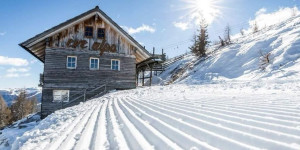 Beitragsbild des Blogbeitrags Die 11 schönsten Chalets in den Bergen in Österreich 