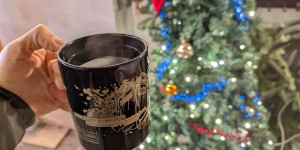 Beitragsbild des Blogbeitrags 8 ausgefallene Punschsorten auf Wiener Weihnachtsmärkten