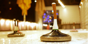 Beitragsbild des Blogbeitrags 8 Orte in Wien für Eisstockschießen