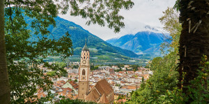 Beitragsbild des Blogbeitrags 3 nachhaltige Unterkünfte für euren Urlaub in Südtirol 