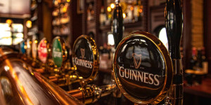 Beitragsbild des Blogbeitrags Die coolsten Events in Wien am St. Patricks Day