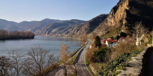 Beitragsbild des Blogbeitrags Die coolsten Roadtrips durch Österreich