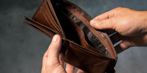 Beitragsbild des Blogbeitrags Low Budget: Die coolsten Ermäßigungen unter 30