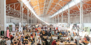 Beitragsbild des Blogbeitrags Gewinne 10×2 Tickets für den Edelstoff Frühlingsmarkt 2024 in Wien