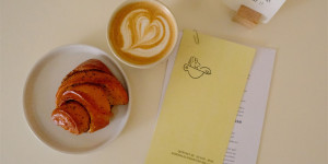 Beitragsbild des Blogbeitrags Unsere 10 liebsten Cafés in Salzburg