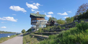 Beitragsbild des Blogbeitrags Unter freiem Himmel raven: Open-Air-Locations in Wien 