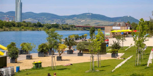 Beitragsbild des Blogbeitrags 7 Sandstrände in Wien, an denen sich die Stadt wie Urlaub anfühlt