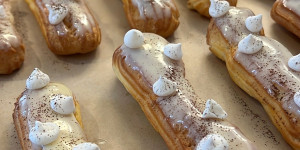 Beitragsbild des Blogbeitrags Eclairs in Salzburg: M PASSIONE Patisserie
